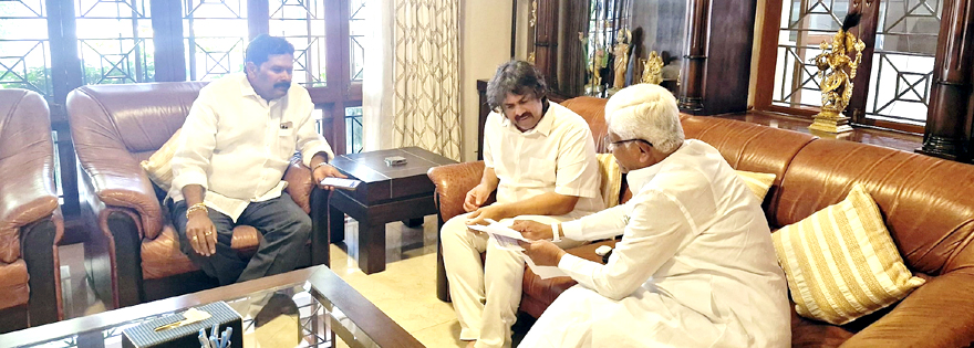 ಸಿಂಧನೂರು: ಭದ್ರಾ ಡ್ಯಾಮಿನಿಂದ ತುಂಗಭದ್ರಾ ಡ್ಯಾಮಿಗೆ ನೀರು ಹರಿಸಲು ಸಿಎಂಗೆ ಮನವಿ 1 Namma Sindhanuru Click For Breaking & Local News