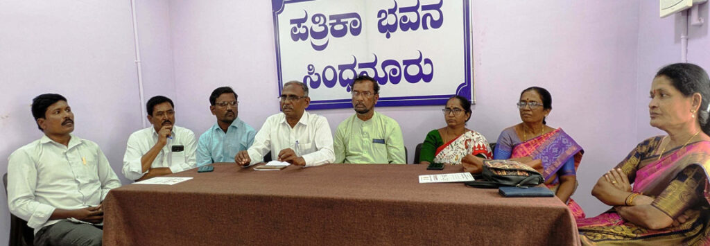 ಸಿಂಧನೂರು: ಧರ್ಮಸ್ಥಳದಲ್ಲಿ ನೂರಾರು ಶಂಕಾಸ್ಪದ ಸಾವಿನ ಪ್ರಕರಣ ಹೈಕೋರ್ಟ್ ನ್ಯಾಯಾಧೀಶರ ಉಸ್ತುವಾರಿಯಲ್ಲಿ ಎಸ್ಐಟಿ ತನಿಖೆಗೆ ಒತ್ತಾಯ 1 Namma Sindhanuru Click For Breaking & Local News