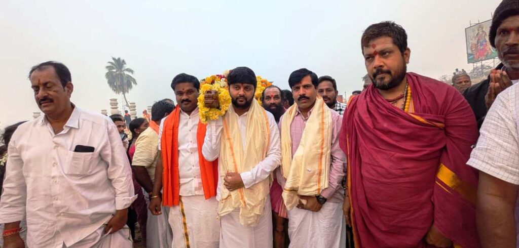 Namma Sindhanuru Click For Breaking & Local News