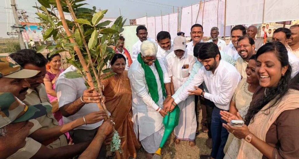 Namma Sindhanuru Click For Breaking & Local News