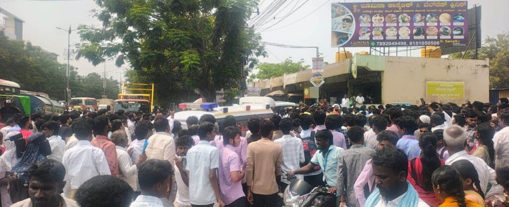 ಸಿಂಧನೂರು : ಸಾರಿಗೆ ಸಂಸ್ಥೆ ಬಸ್ ಹರಿದು ಮಹಿಳೆ ಭೀಕರ ಸಾವು 1 Namma Sindhanuru Click For Breaking & Local News