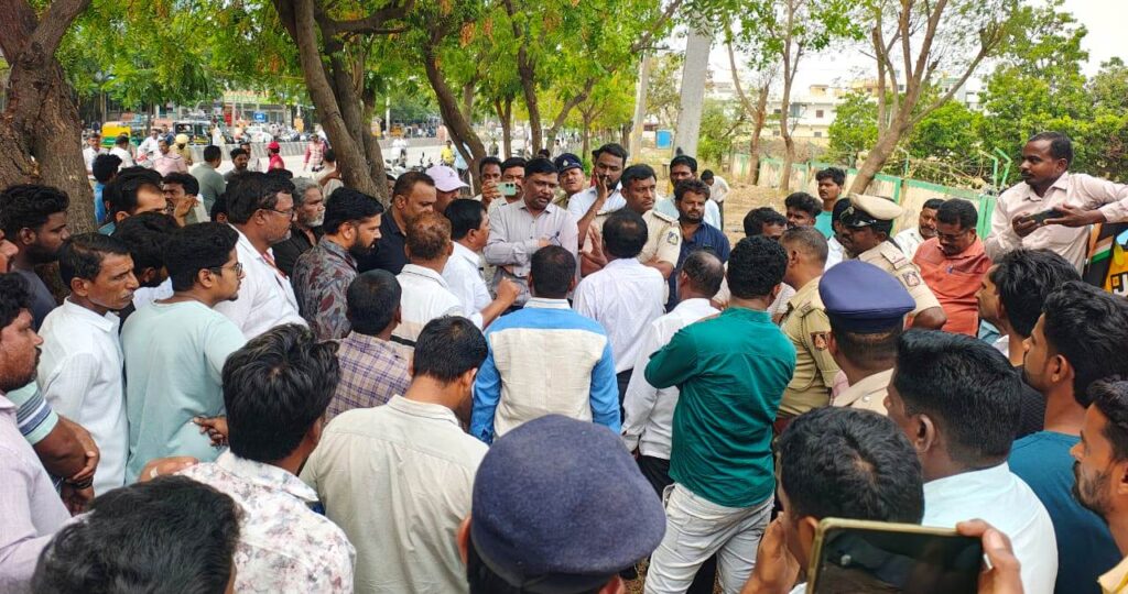 Namma Sindhanuru Click For Breaking & Local News